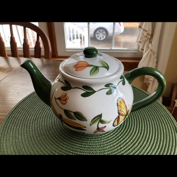 Pacific Rim | Accents | Pacific Rim Ceramic Lidded ...